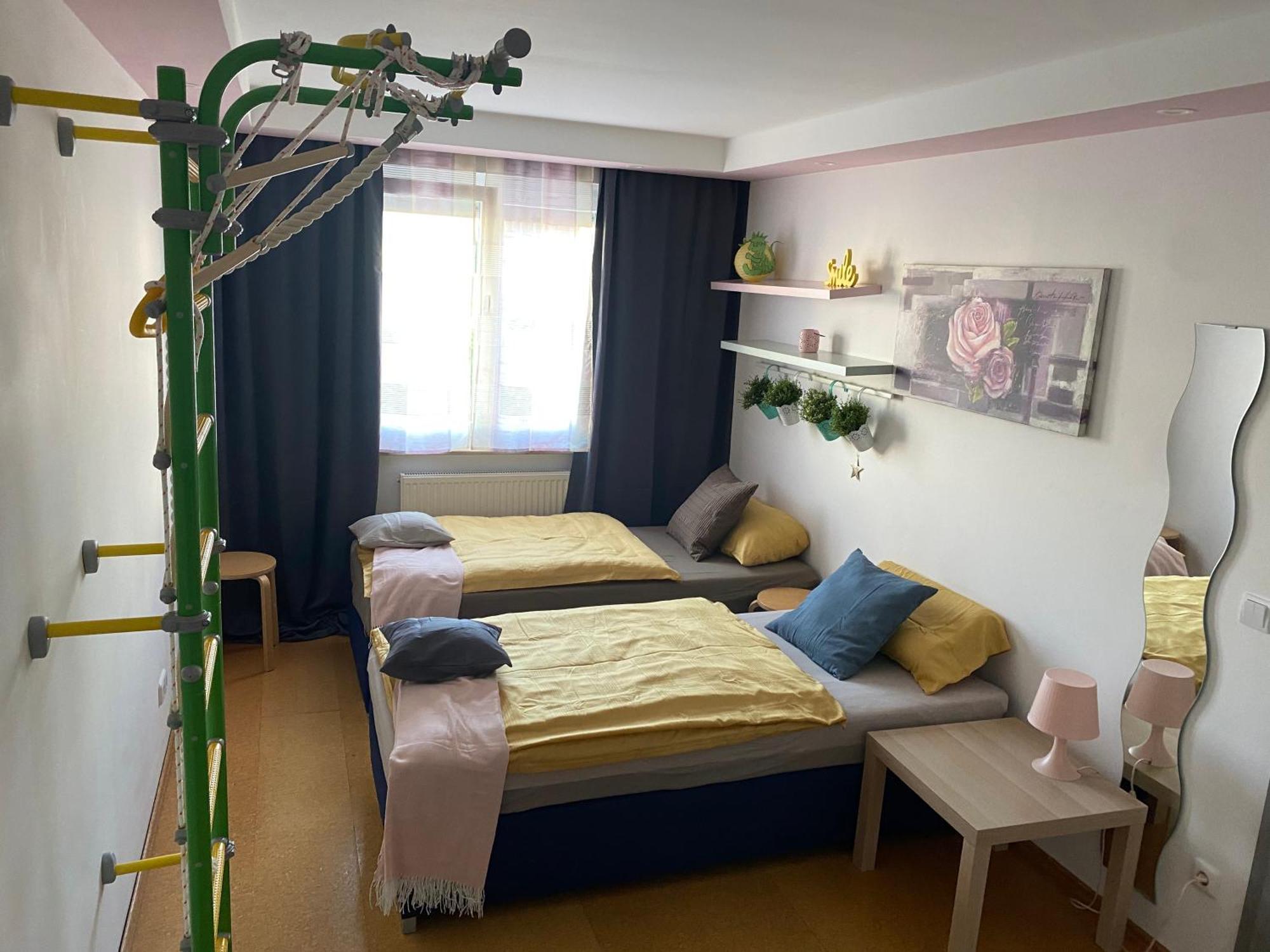 Ruhiges Zimmer Im Gasthaus Essen Exterior foto
