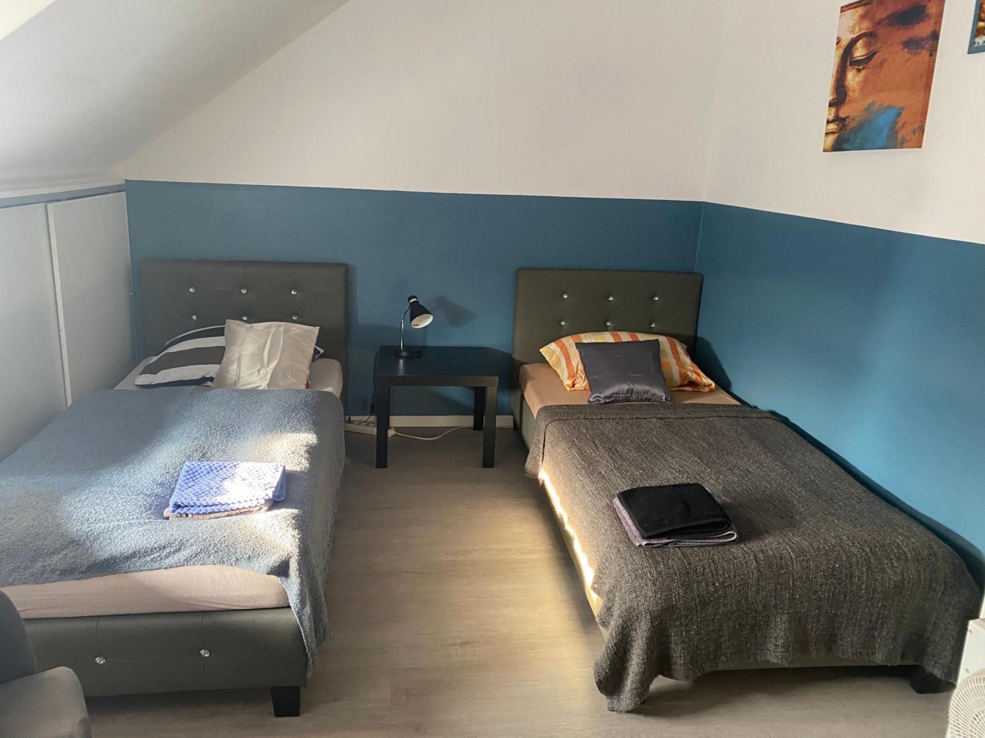 Ruhiges Zimmer Im Gasthaus Essen Exterior foto