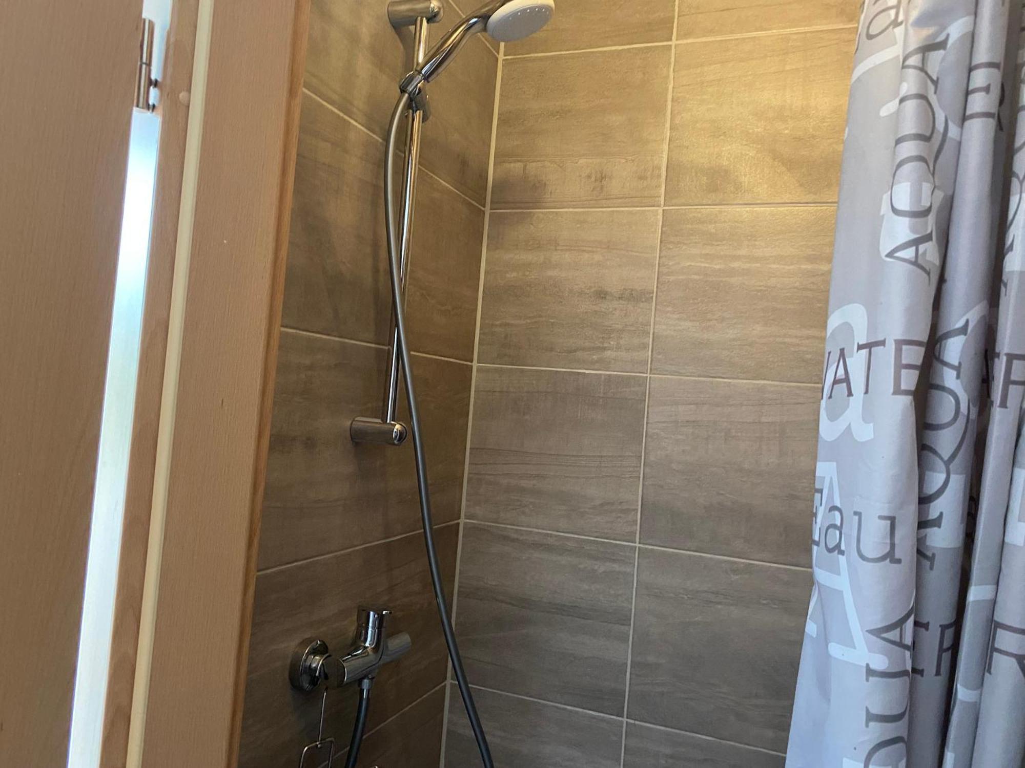 Ruhiges Zimmer Im Gasthaus Essen Exterior foto