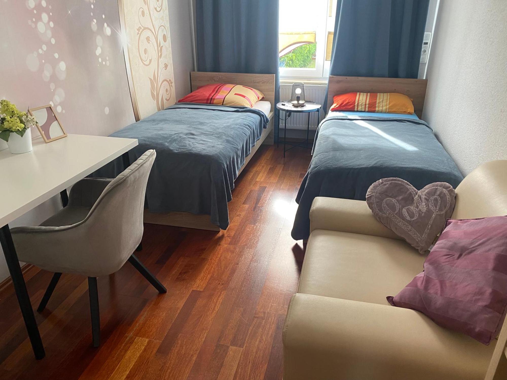 Ruhiges Zimmer Im Gasthaus Essen Exterior foto